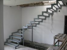 Металлическая каркасная лестница 27